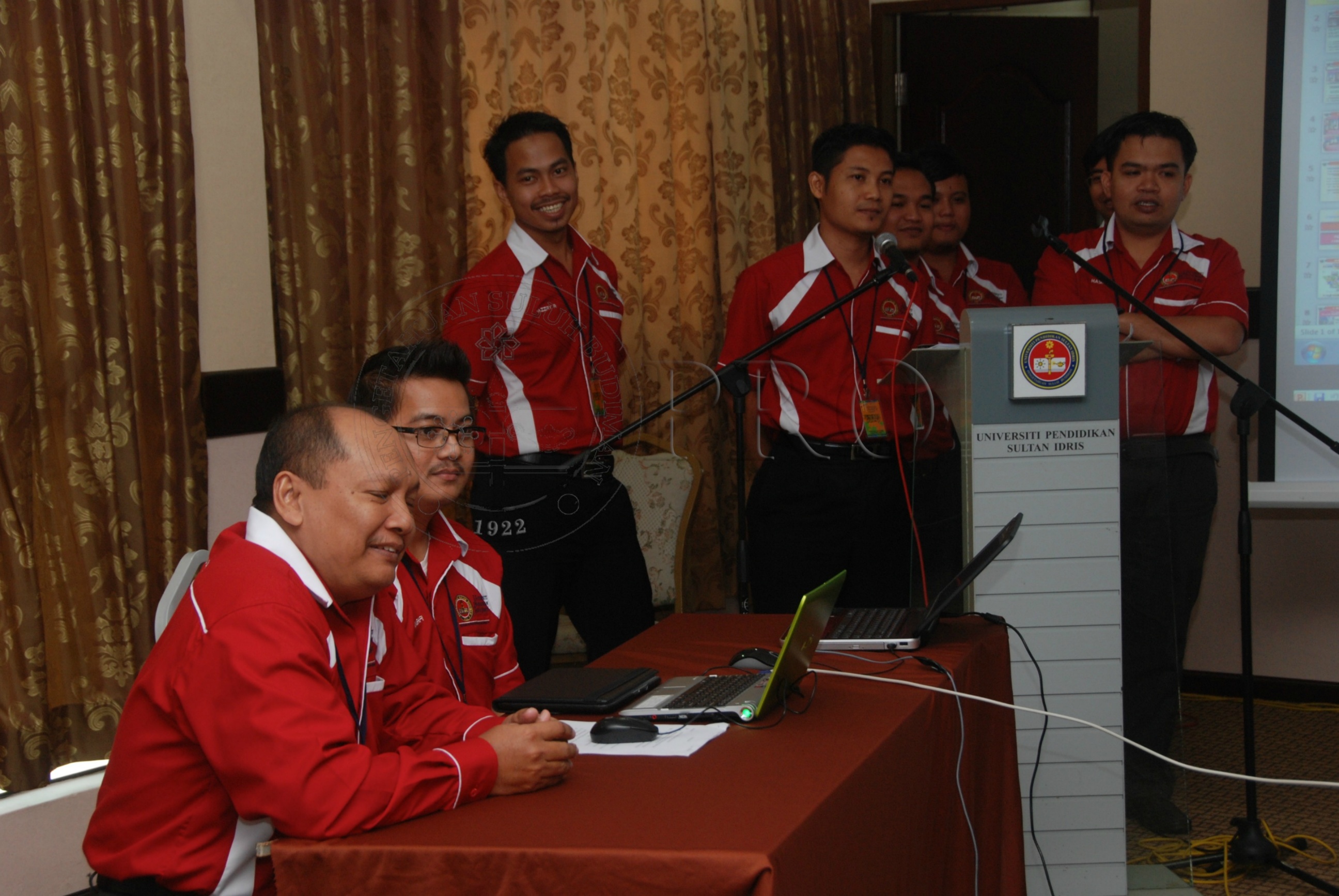 PRO 12 139 KIK DSC 9563